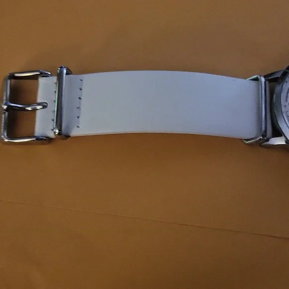 Women’s Fossil Watch - Picture 5 of 5